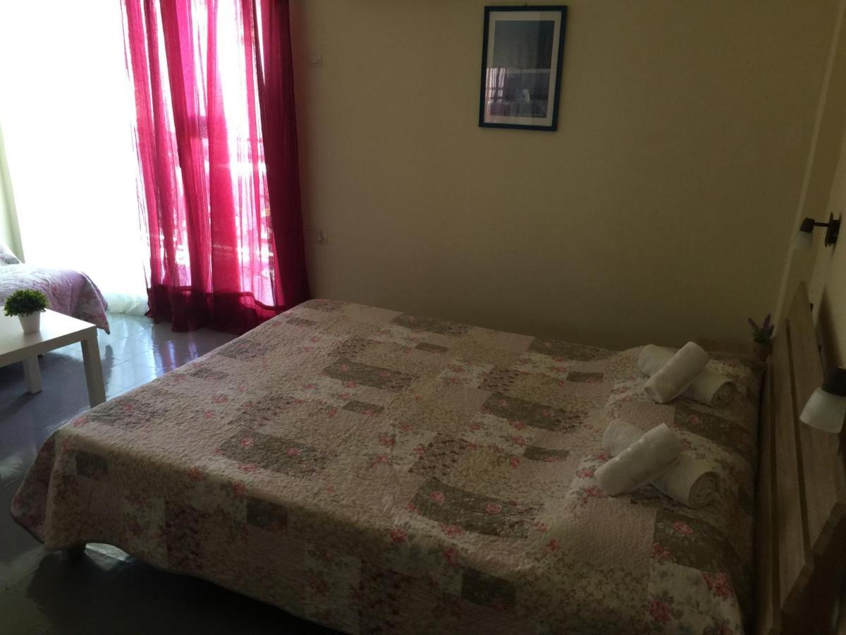 Platanos Rooms 阿齐亚马利那 外观 照片