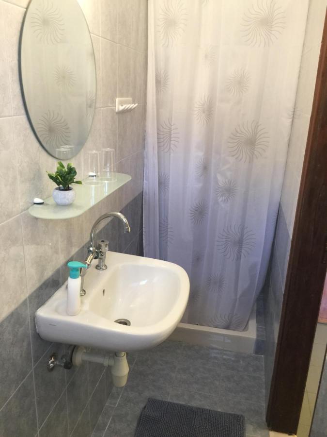Platanos Rooms 阿齐亚马利那 外观 照片